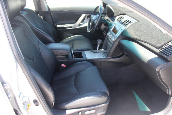 Used 2007 Toyota Camry SE FWD image 19
