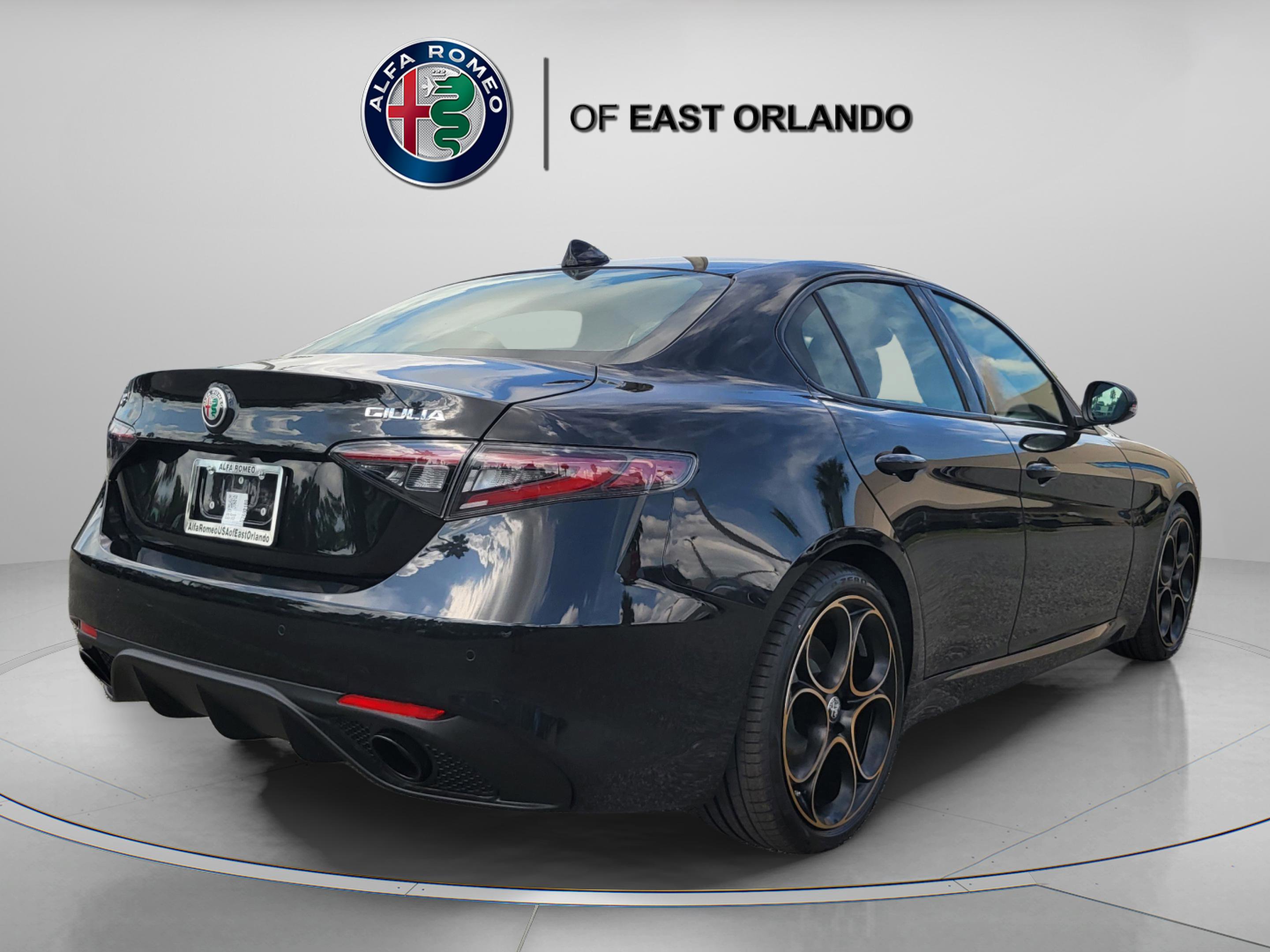 New 2025 Alfa Romeo Giulia w/ Driving Assist Package image 8