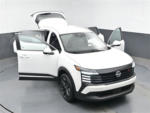 Used 2025 Nissan Kicks SR image 52