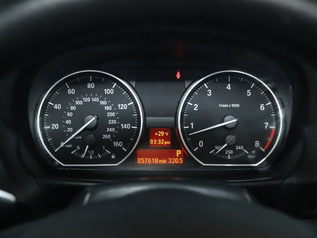 Used 2013 BMW 135i Convertible image 28