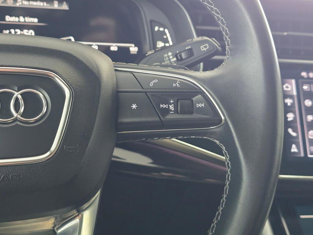 Used 2025 Audi Q7 3.0T Premium Plus image 30