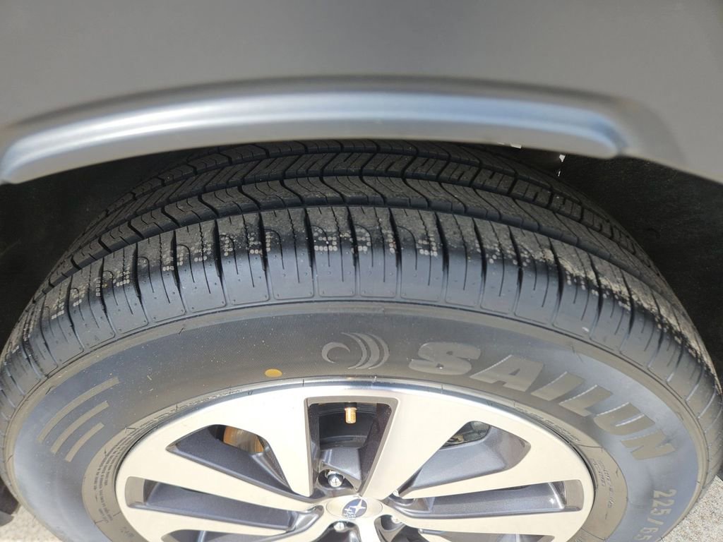 Used 2025 Subaru Outback Premium image 26