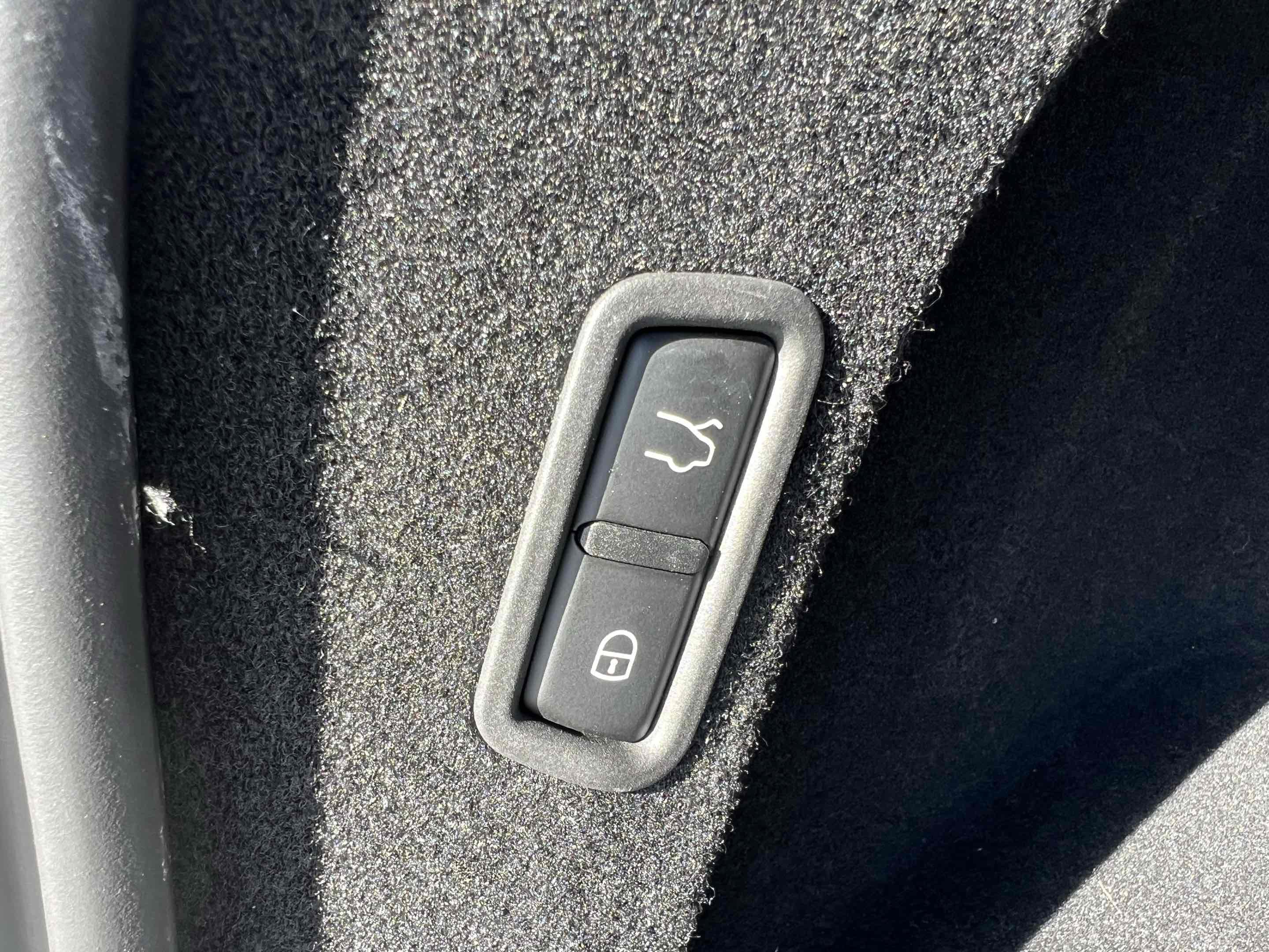 Used 2022 Maserati Levante GT image 20