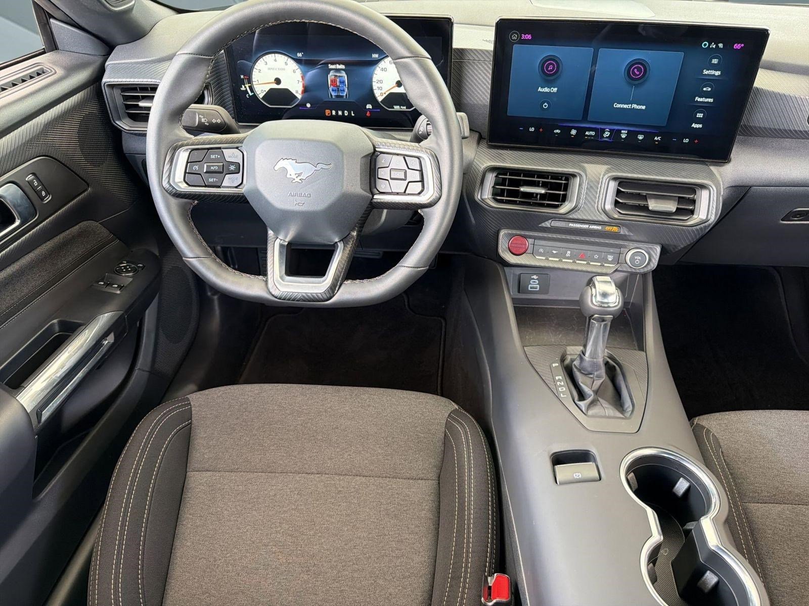 Used 2025 Ford Mustang Coupe image 27