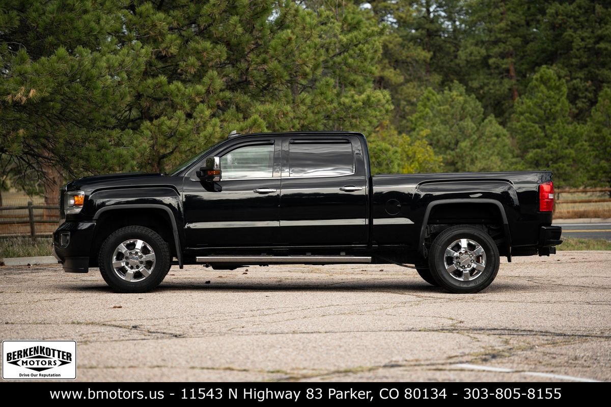Used 2019 GMC Sierra 3500 Denali AWD/4WD image 6