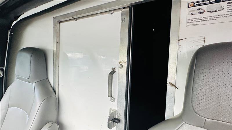 Used 2018 Ford E-350 and Econoline 350 Super Duty image 10