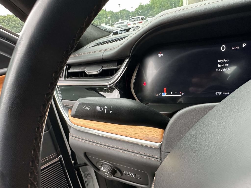 Used 2023 Jeep Grand Cherokee L Summit AWD/4WD image 29