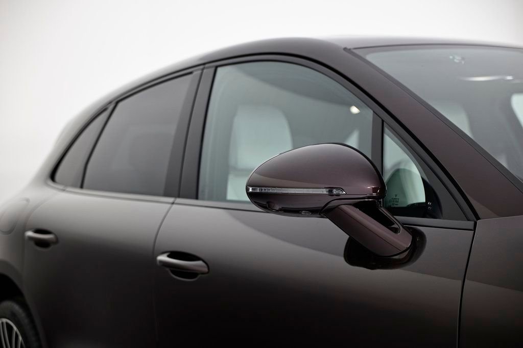 New 2026 Porsche Macan image 15