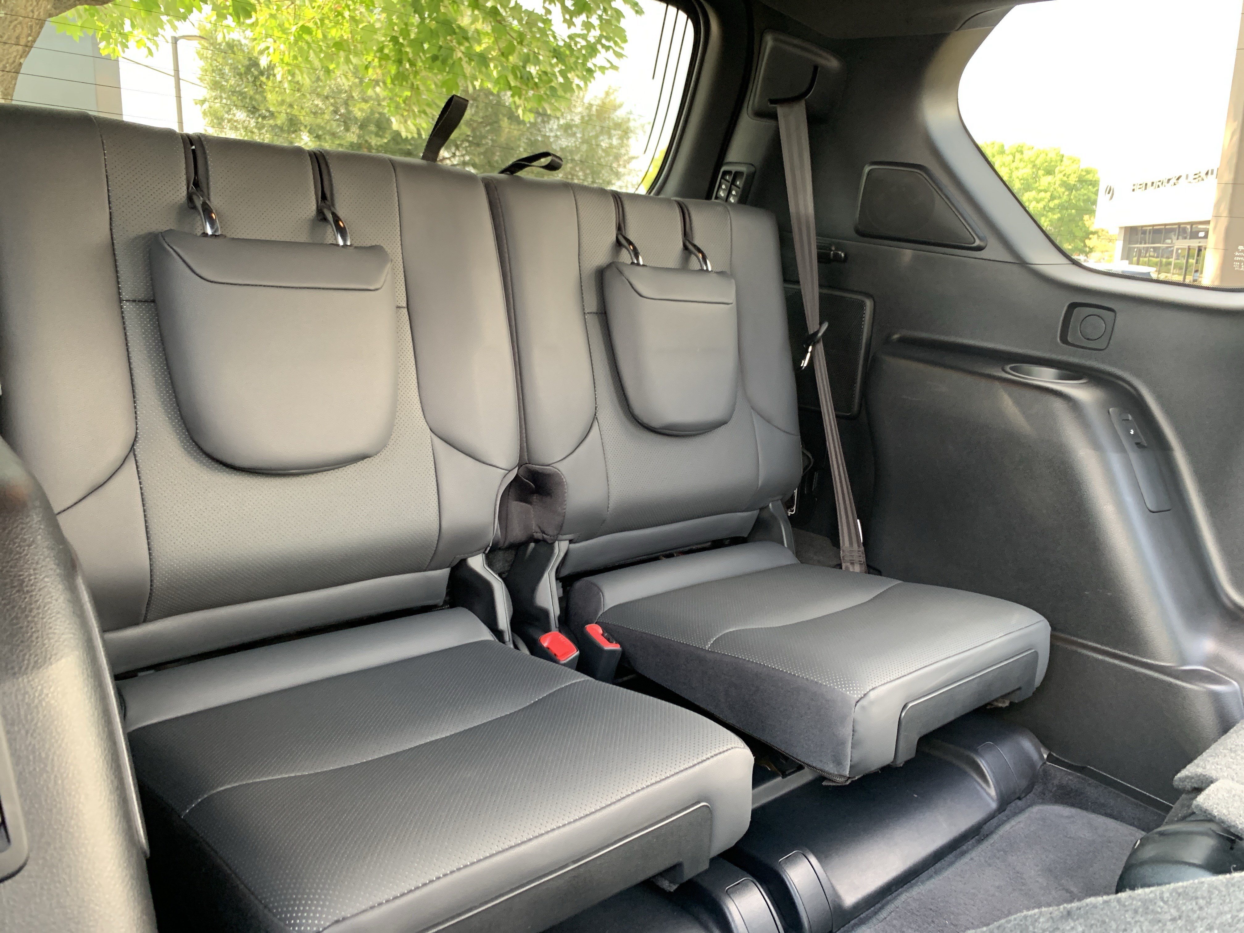 Used 2021 Lexus GX 460 Premium w/ Accessory Package AWD/4WD image 33