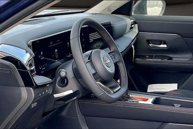 New 2026 Nissan Kicks SR w/ SR Premium Package image 7