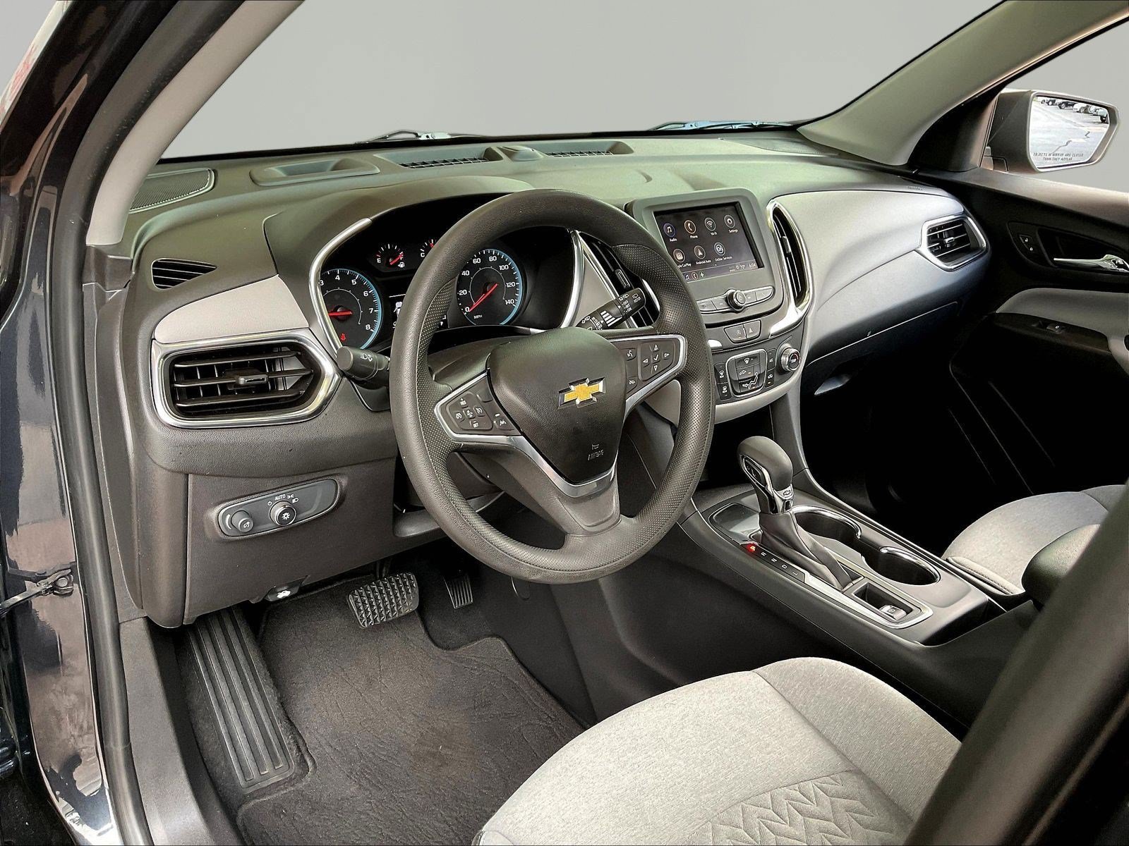 Used 2022 Chevrolet Equinox LS FWD image 16