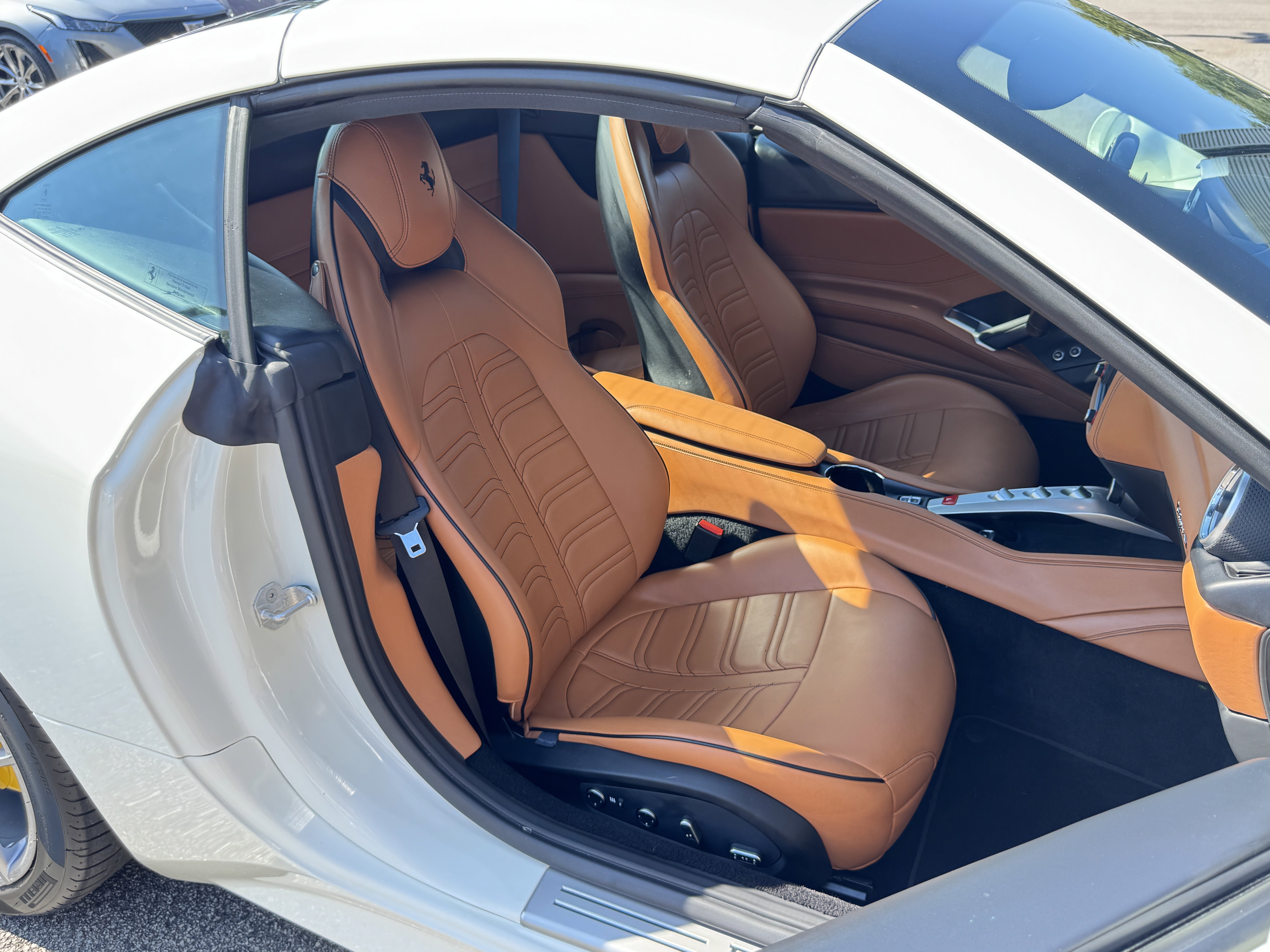 Used 2017 Ferrari California T image 38