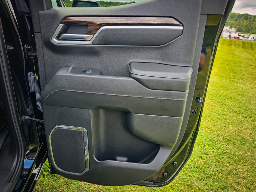 Used 2023 GMC Sierra 1500 Elevation AWD/4WD image 37