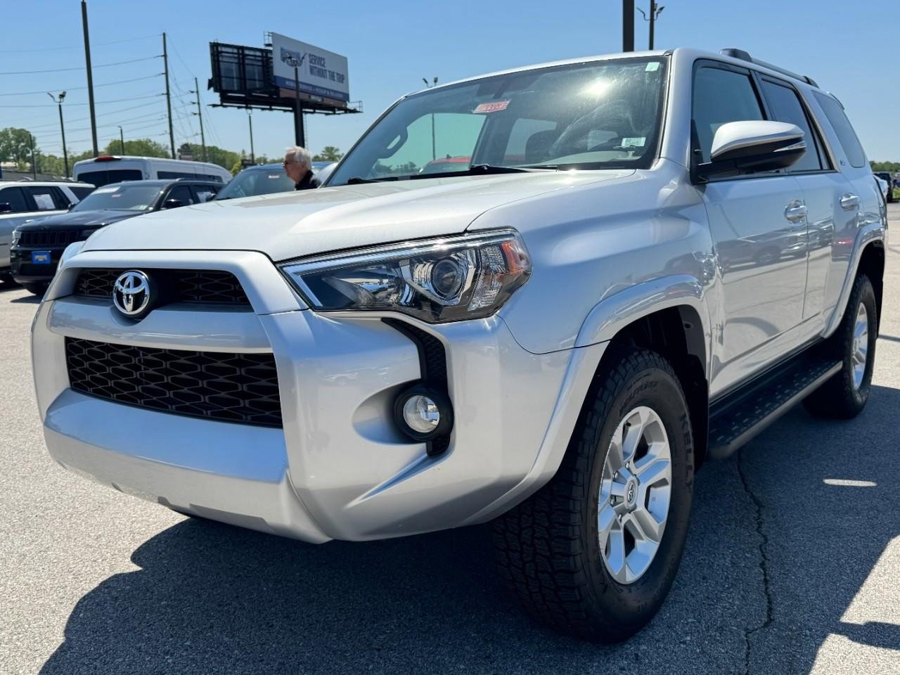 Used 2019 Toyota 4Runner SR5 Premium AWD/4WD image 8