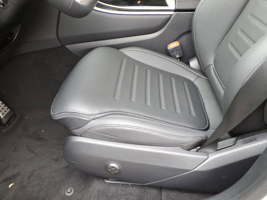 New 2026 Mercedes-Benz GLC 300 4MATIC image 15