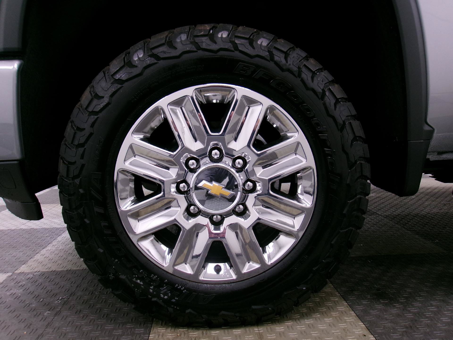New 2026 Chevrolet Silverado 2500 High Country w/ Technology Package AWD/4WD image 16