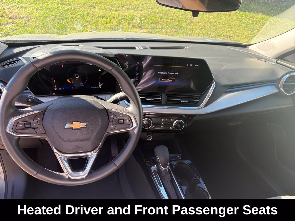 Used 2025 Chevrolet Trax LT w/ LT Convenience Package FWD image 15
