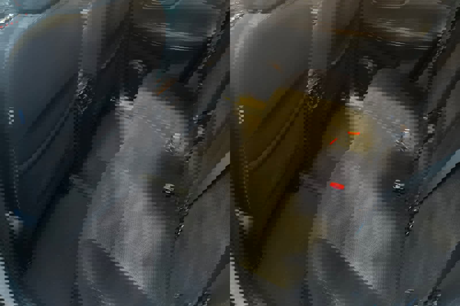 Used 2016 Nissan Rogue SV w/ SV Moonroof Package image 4