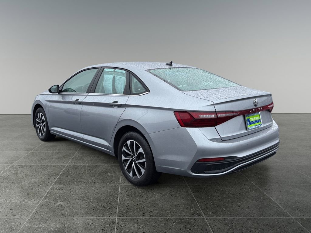 Used 2025 Volkswagen Jetta S image 5