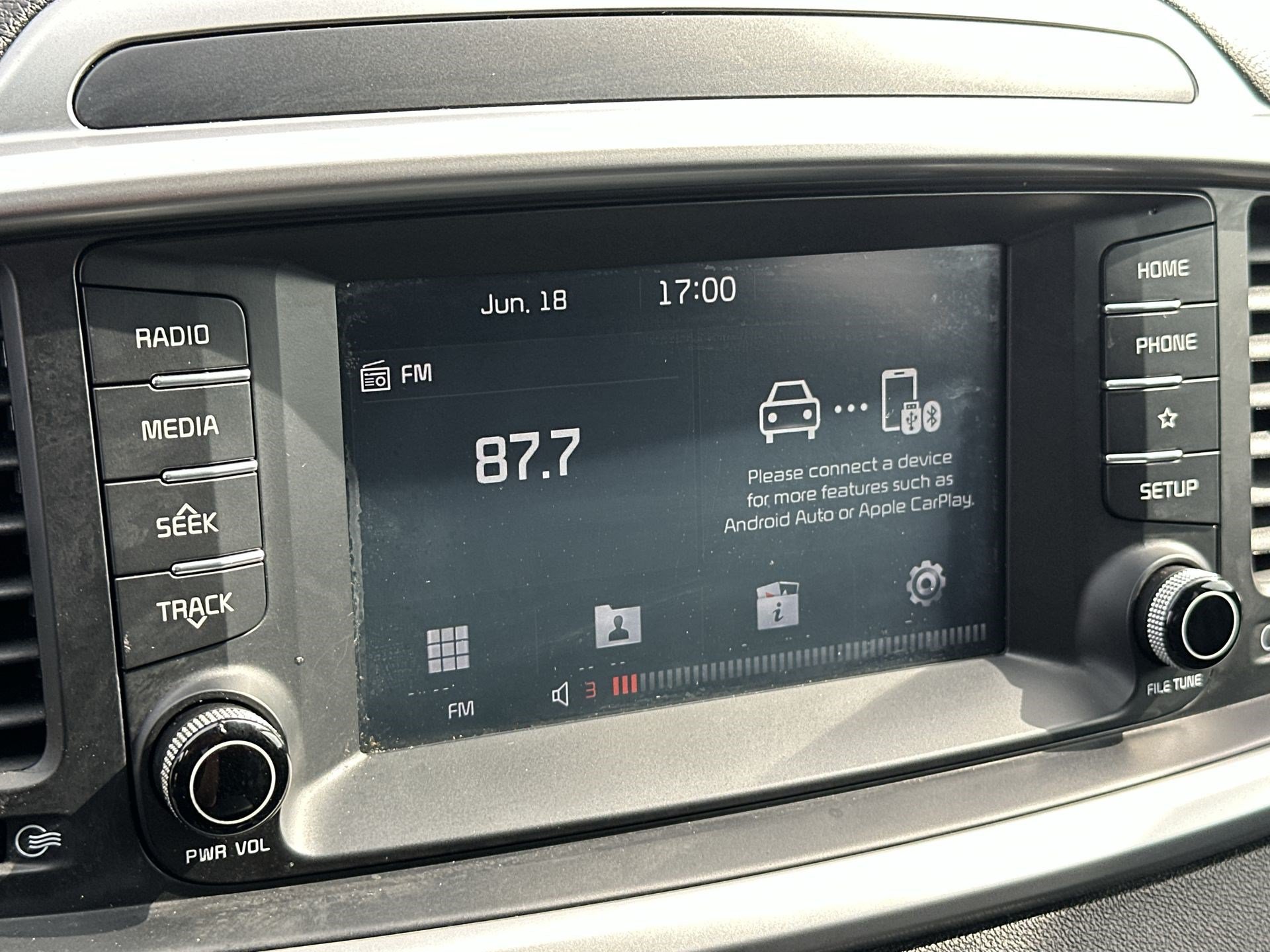 Used 2020 Kia Sorento LX FWD image 12