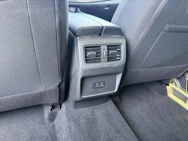Used 2023 Nissan Rogue SV FWD image 24