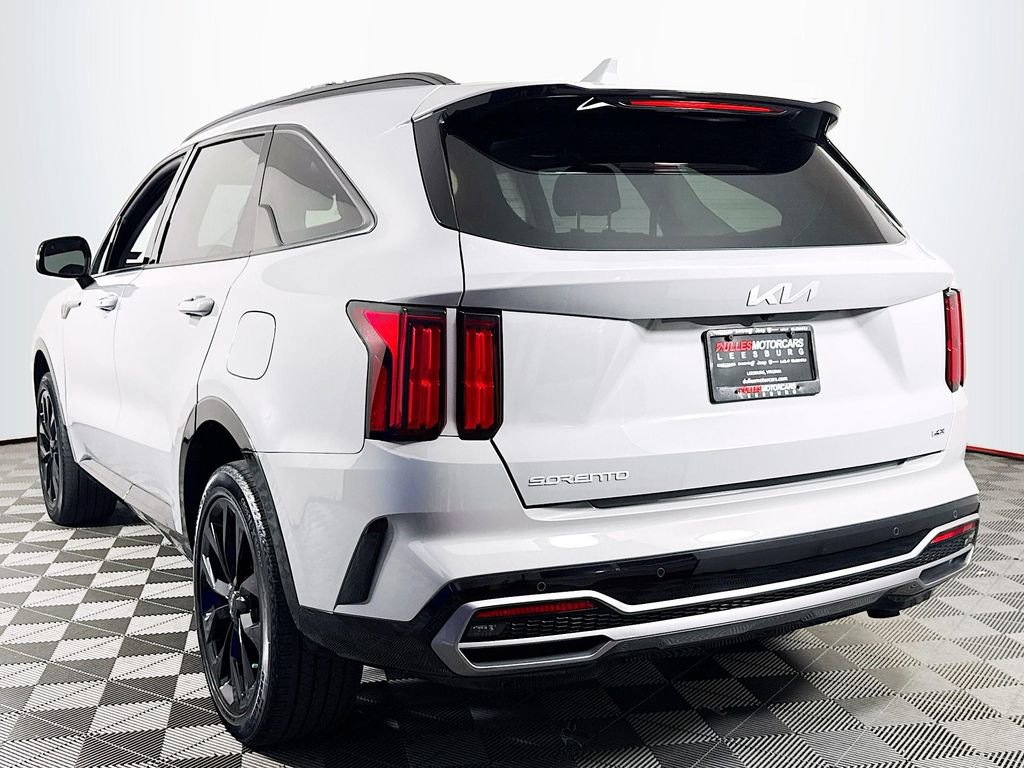 Used 2023 Kia Sorento SX AWD/4WD image 5
