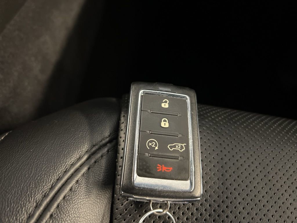 Used 2022 Jeep Wagoneer Series II AWD/4WD image 43
