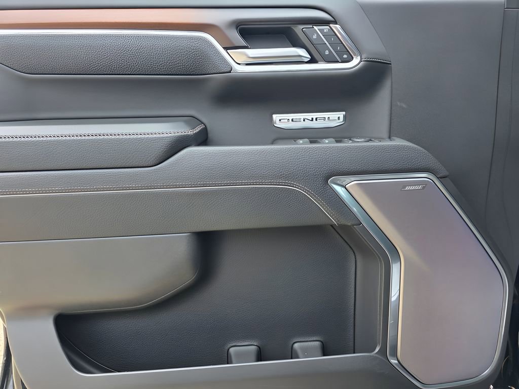 Used 2024 GMC Sierra 1500 Denali w/ Denali Reserve Package image 17