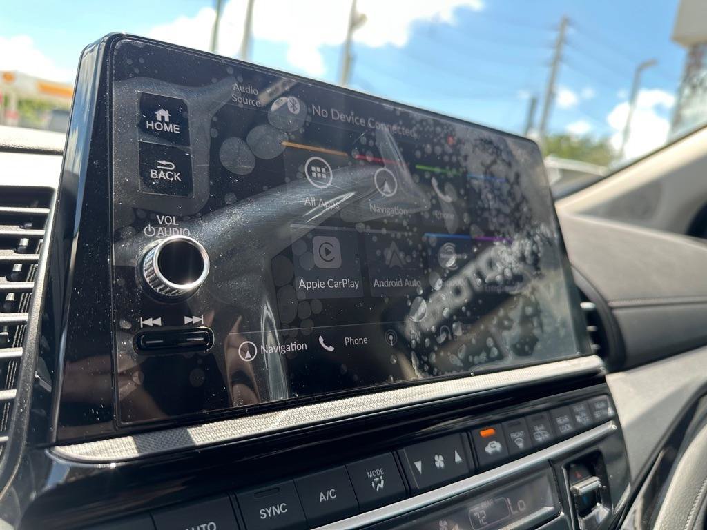 Used 2025 Honda Odyssey Touring image 21