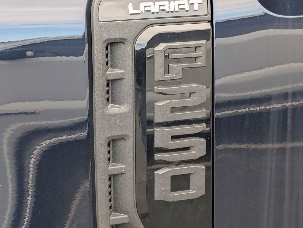 New 2025 Ford F250 Lariat w/ Lariat Ultimate Package image 14