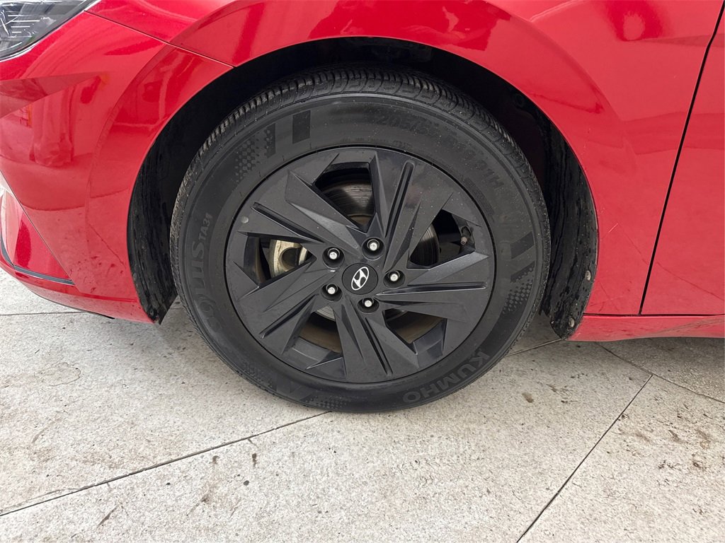 Used 2021 Hyundai Elantra SEL image 14