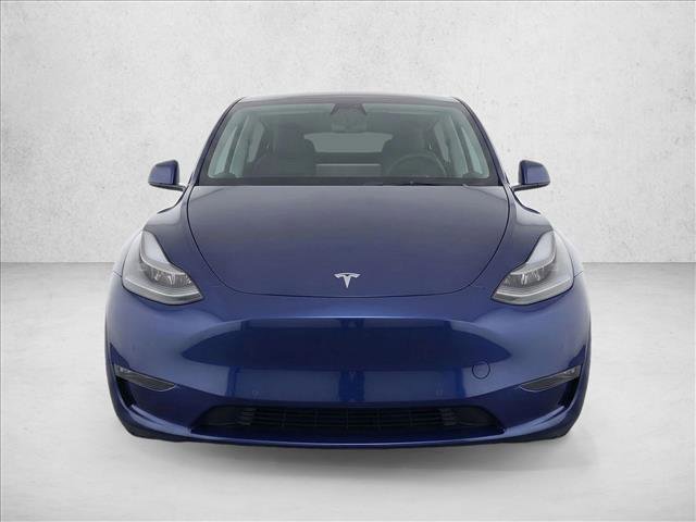 Used 2024 Tesla Model Y Long Range AWD/4WD image 2