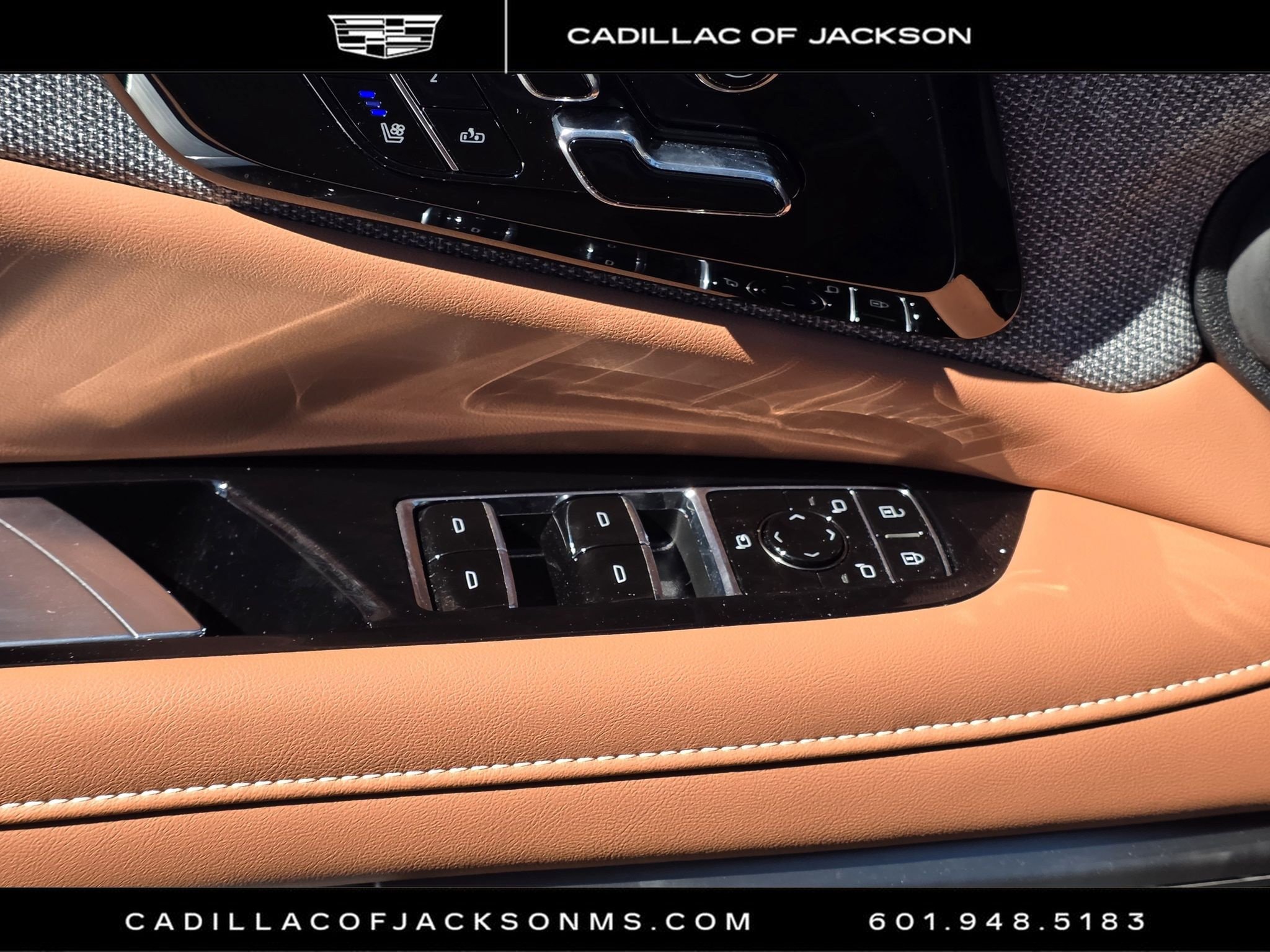 New 2026 Cadillac Optiq Sport 2 w/ LPO, Floor Liner Package RWD image 23