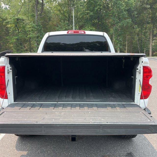 Used 2017 Toyota Tundra SR5 AWD/4WD image 18