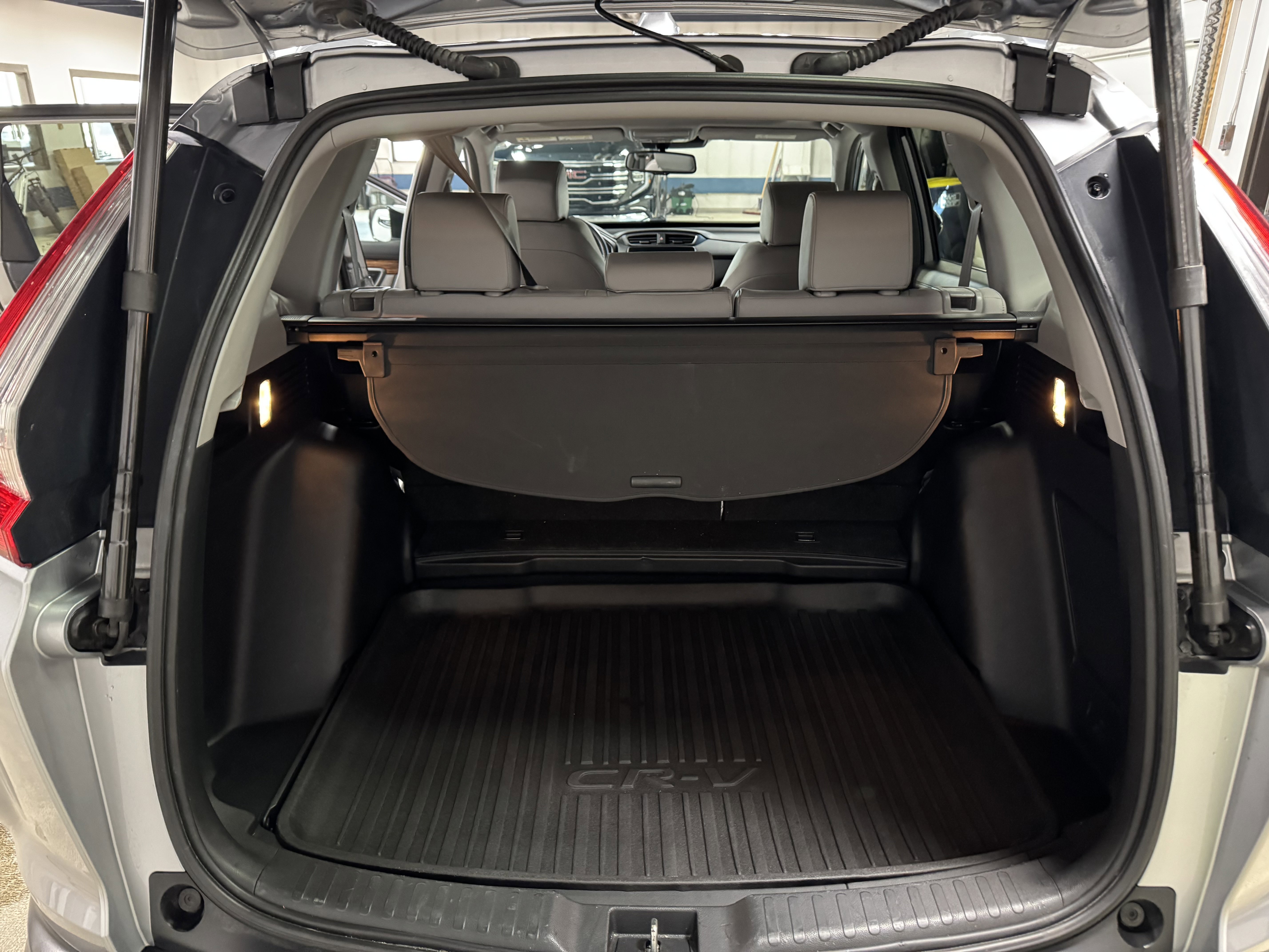 Used 2017 Honda CR-V Touring image 13