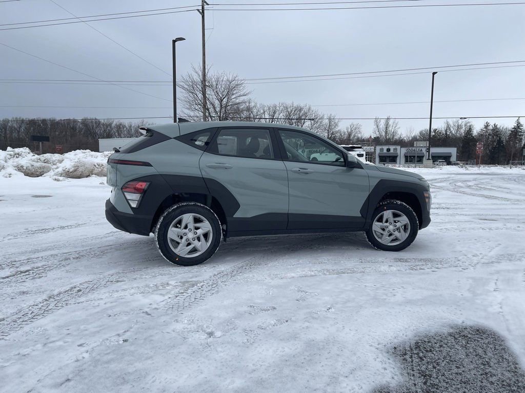 New 2026 Hyundai Kona SE image 4