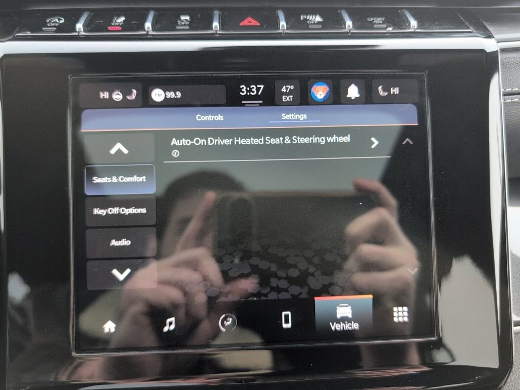 Used 2023 Jeep Grand Cherokee Altitude image 49