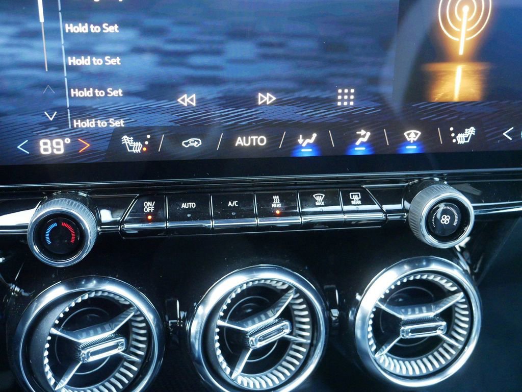 New 2025 Chevrolet Blazer EV LT image 21