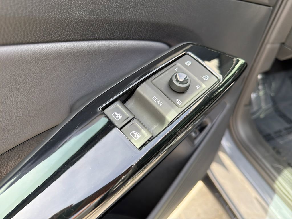 Used 2023 Volkswagen ID.4 Pro S image 13