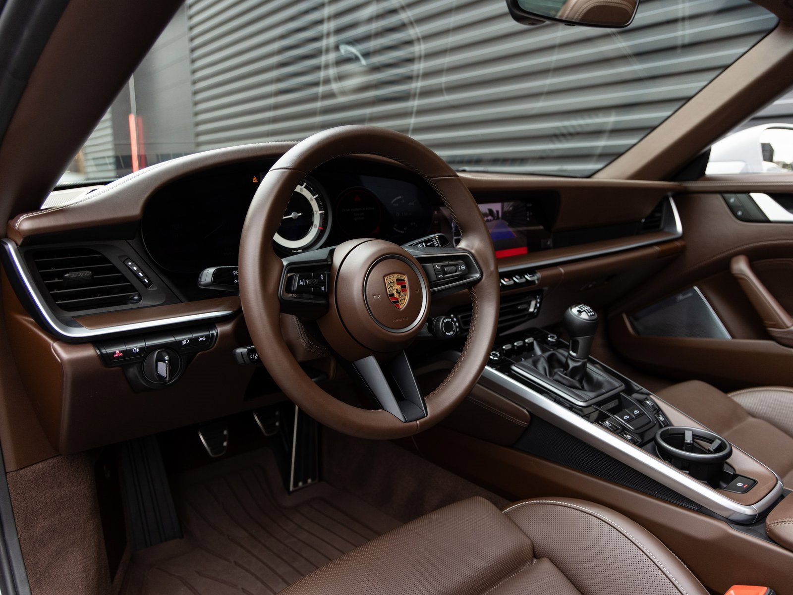 Used 2024 Porsche 911 Targa 4S w/ Premium Package image 4