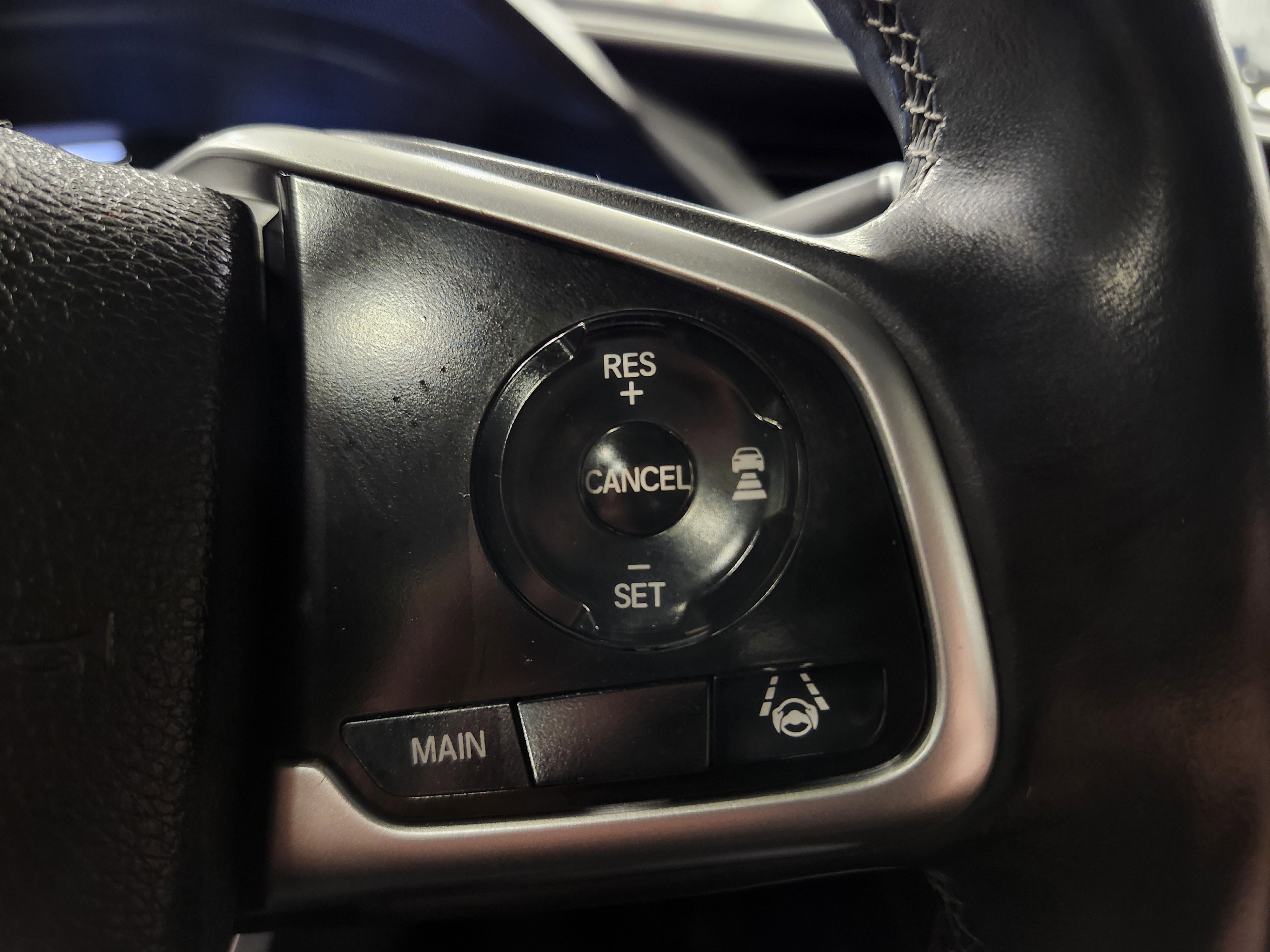 Used 2019 Honda Civic Touring image 12