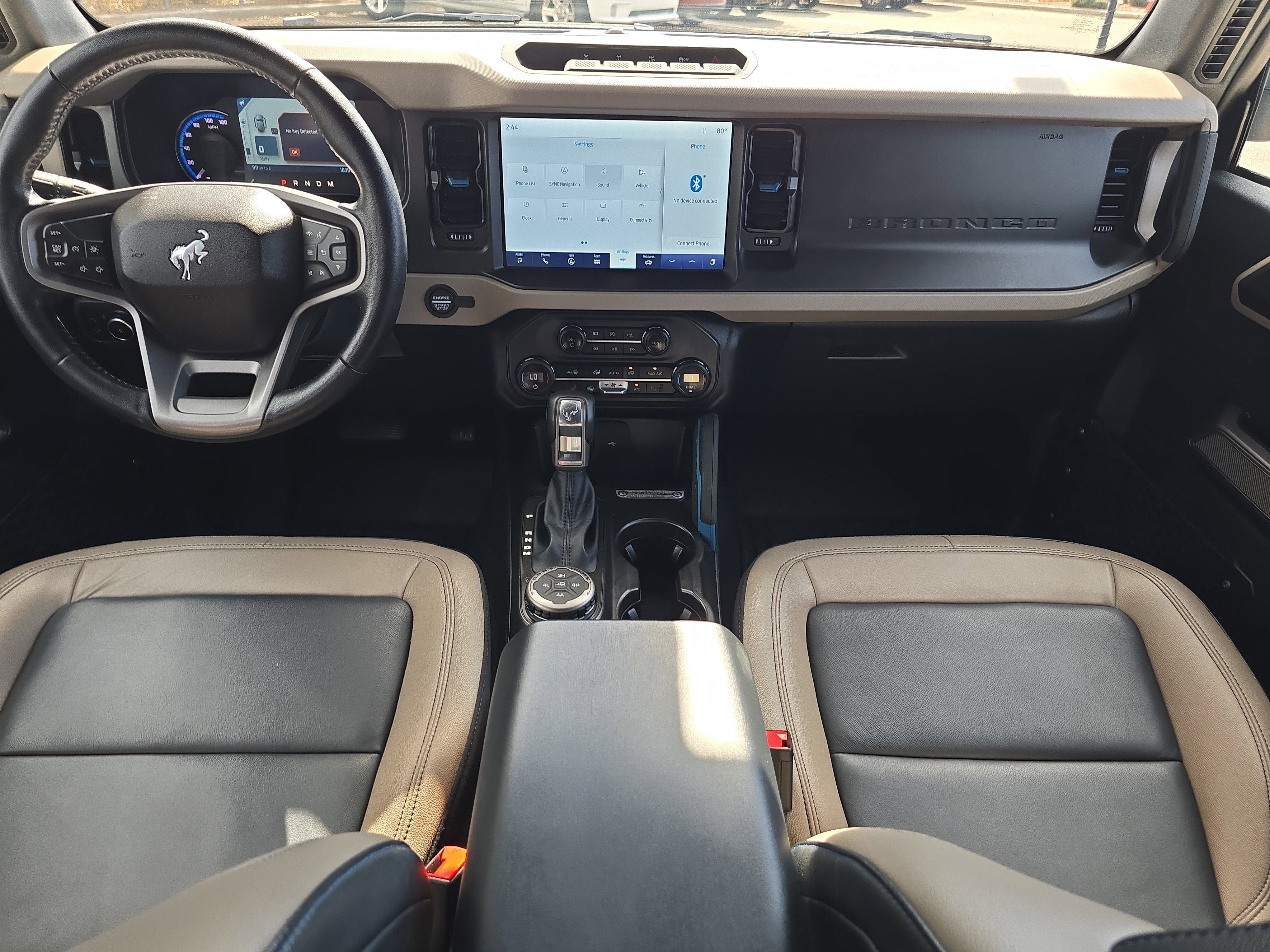 Used 2023 Ford Bronco Wildtrak image 12