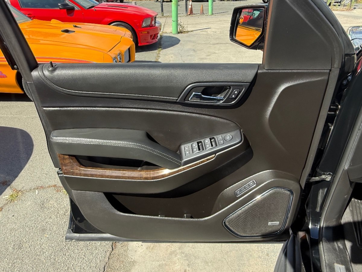 Used 2019 Chevrolet Tahoe LT RWD image 13