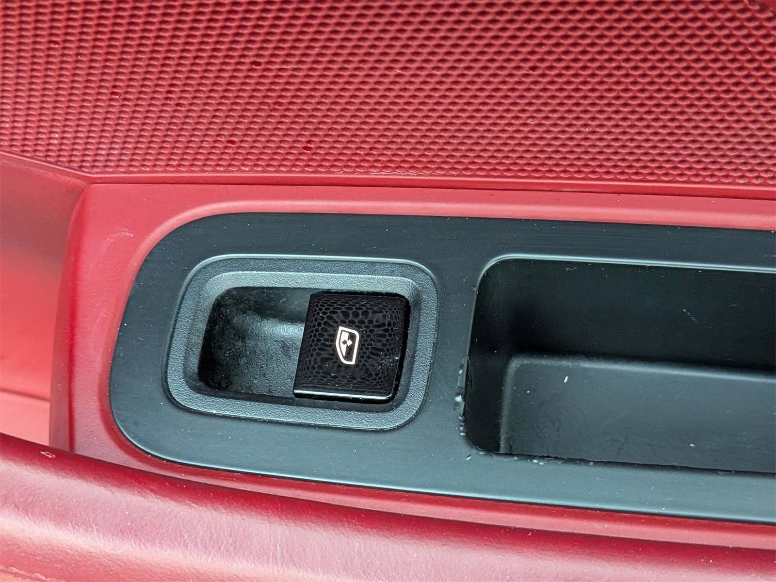 Used 2018 Porsche Panamera image 37