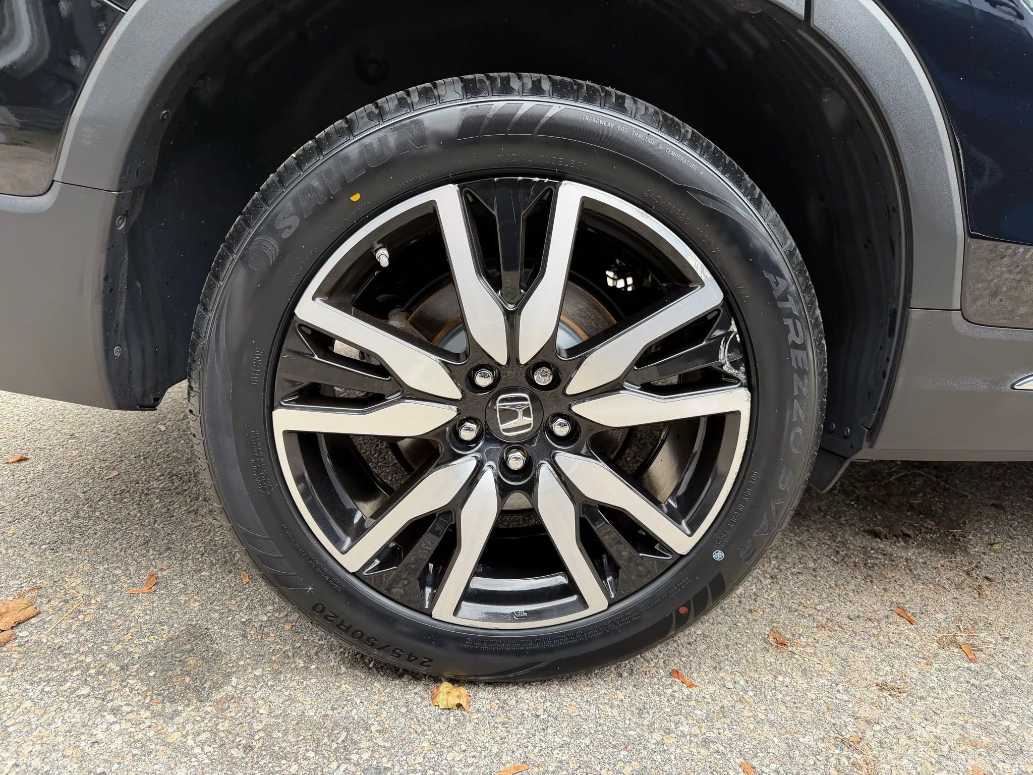 Used 2020 Honda Pilot Touring image 11