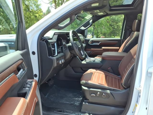 New 2026 GMC Sierra 3500 Denali Ultimate AWD/4WD image 10