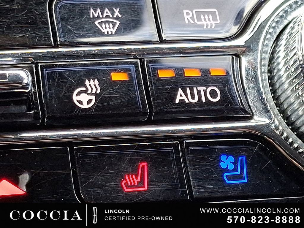 Certified 2022 Lincoln Corsair AWD w/ Equipment Group 101A image 24