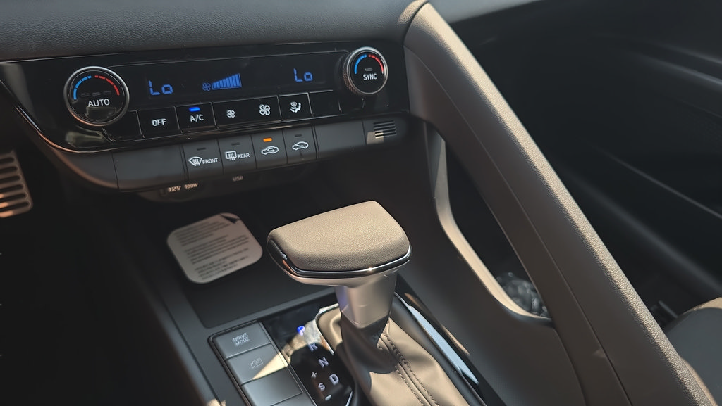 New 2026 Hyundai Elantra Sport FWD image 21