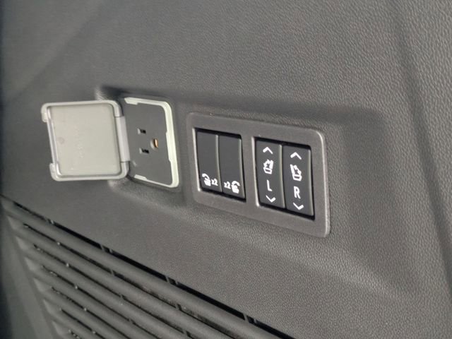 New 2026 Chevrolet Tahoe High Country image 35