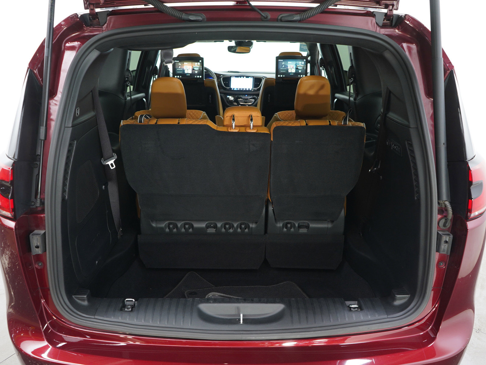Used 2021 Chrysler Pacifica Pinnacle image 21